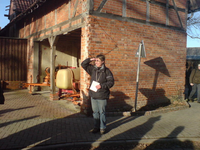 2008_01_13 sonnige gr_nkohlwanderung zu hennings biogasanlage in helmerkamp 009.jpg
